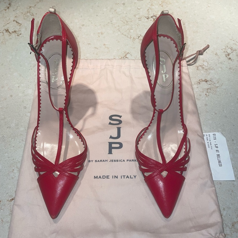Size 9 / EU 39.5 SJP Carrie in Red